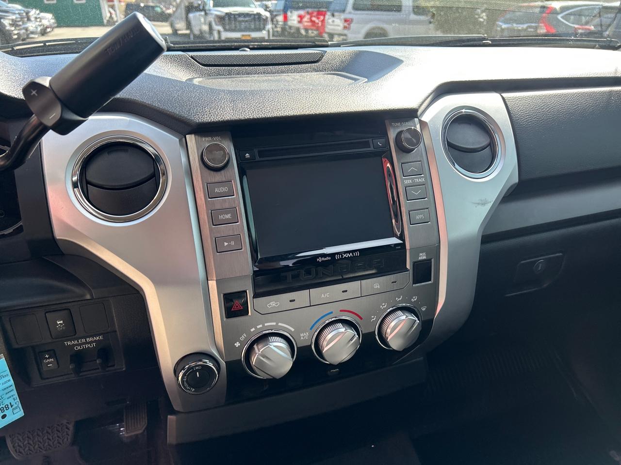 Toyota Tundra 4WD SR5 Double Cab 6.5' Bed 5.7L (Natl) 2018