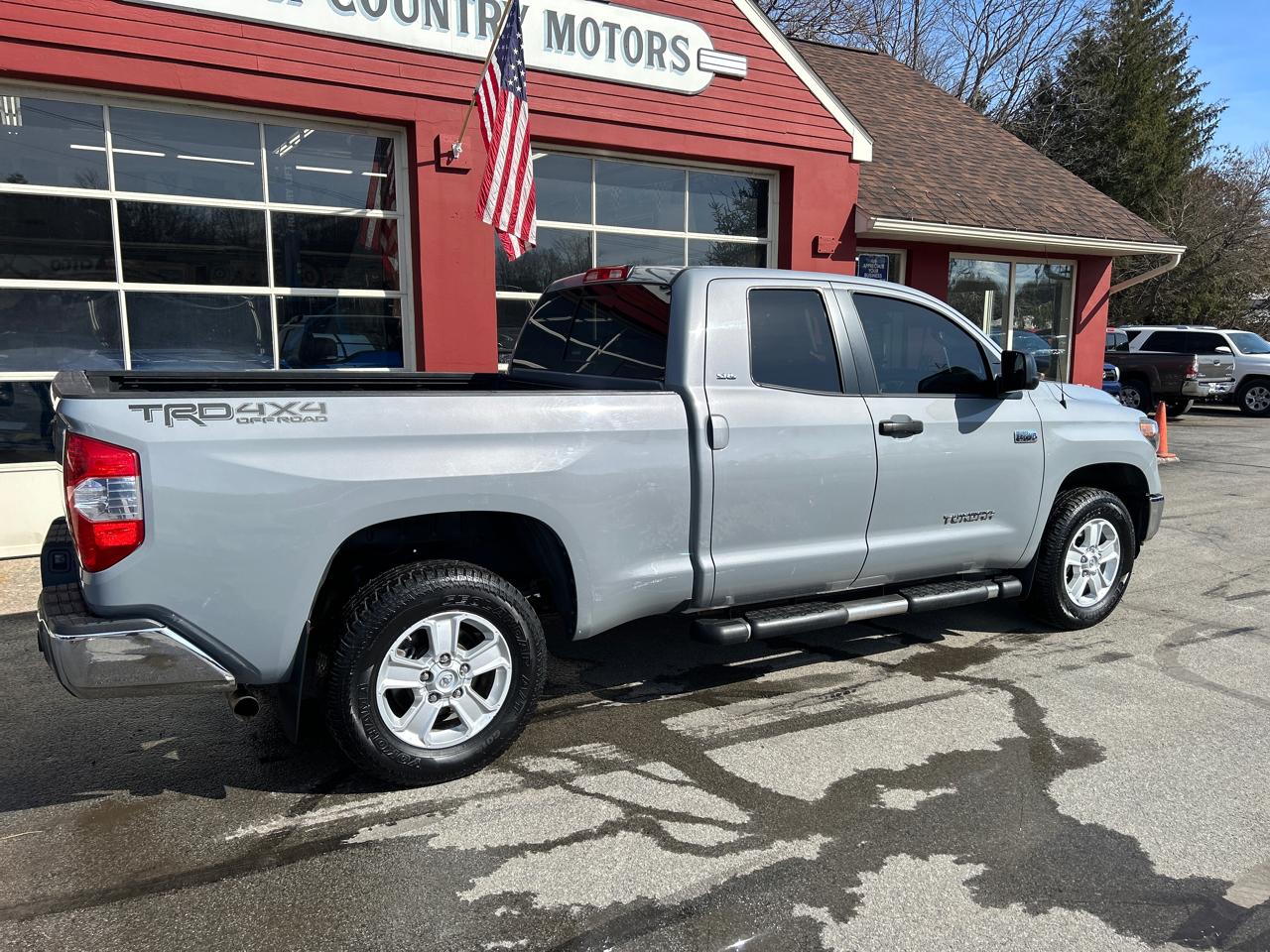 Toyota Tundra 4WD SR5 Double Cab 6.5' Bed 5.7L (Natl) 2018