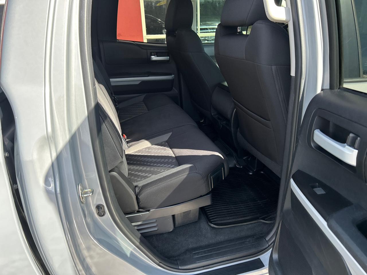 Toyota Tundra 4WD SR5 Double Cab 6.5' Bed 5.7L (Natl) 2018