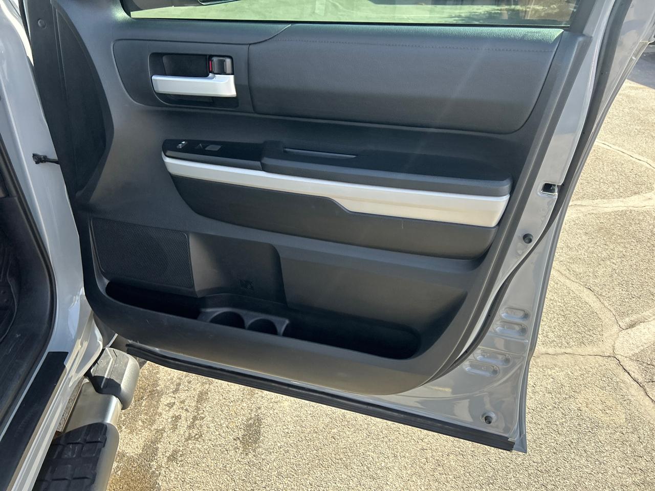 Toyota Tundra 4WD SR5 Double Cab 6.5' Bed 5.7L (Natl) 2018