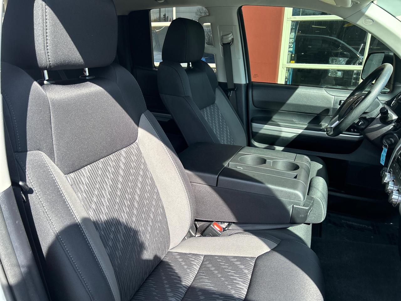 Toyota Tundra 4WD SR5 Double Cab 6.5' Bed 5.7L (Natl) 2018