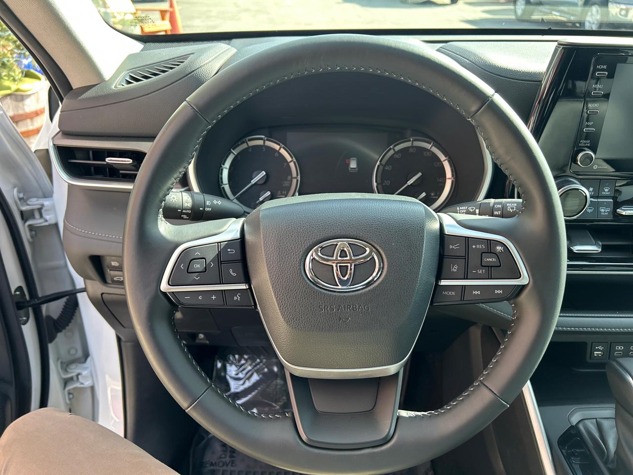 Toyota Highlander XLE AWD (Natl) 2022