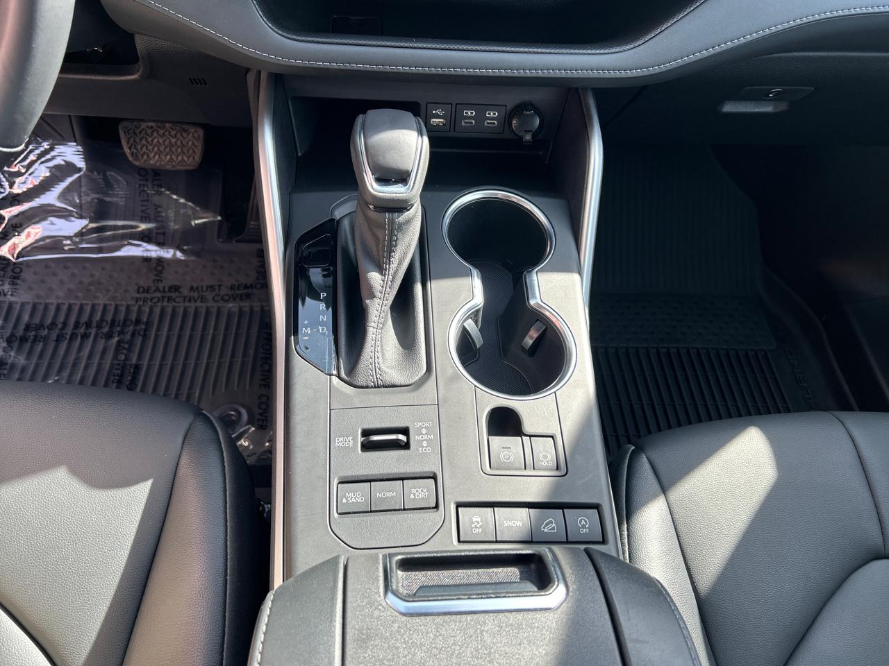 Toyota Highlander XLE AWD (Natl) 2022