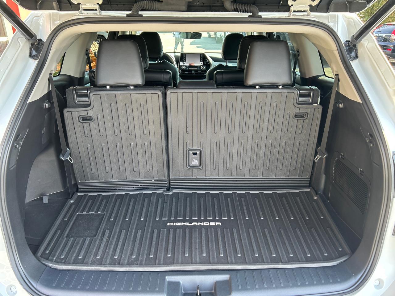 Toyota Highlander XLE AWD (Natl) 2022