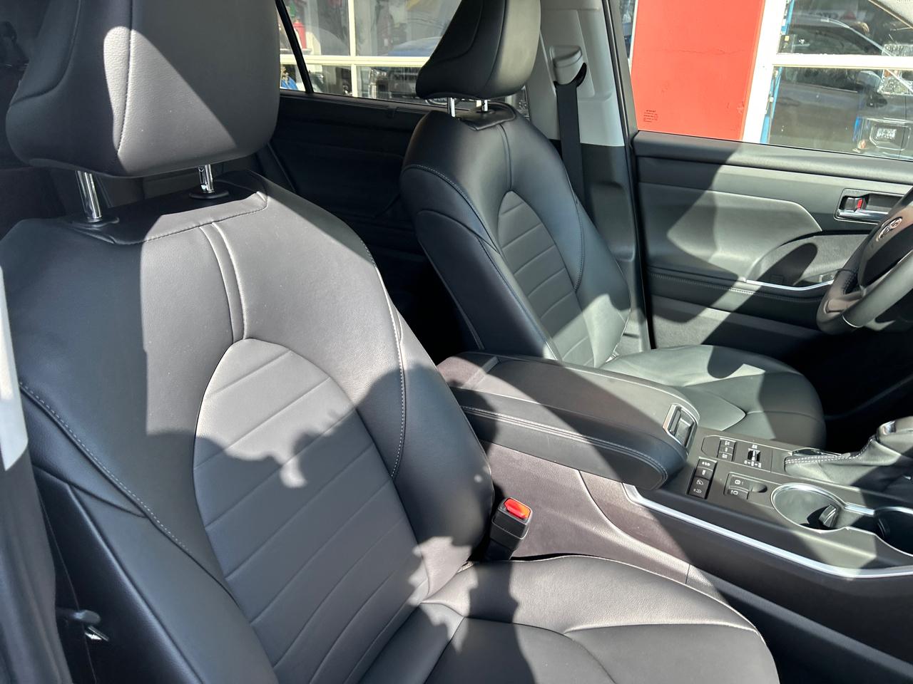 Toyota Highlander XLE AWD (Natl) 2022