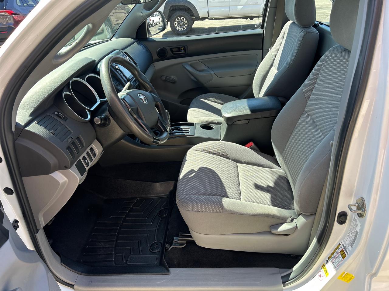 Toyota Tacoma 4WD Reg Cab I4 MT (Natl) 2014