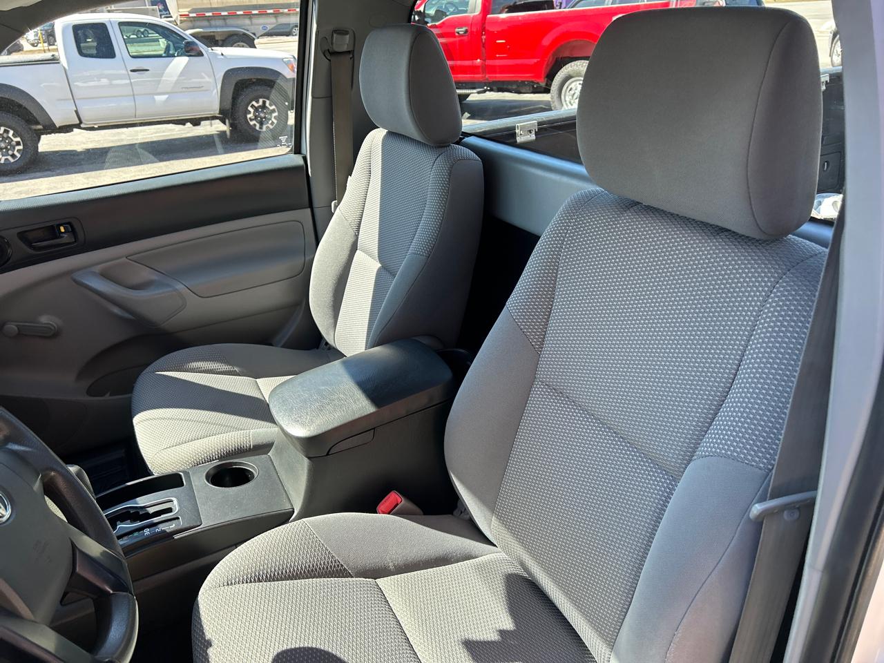 Toyota Tacoma 4WD Reg Cab I4 MT (Natl) 2014