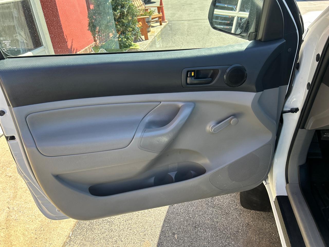 Toyota Tacoma 4WD Reg Cab I4 MT (Natl) 2014