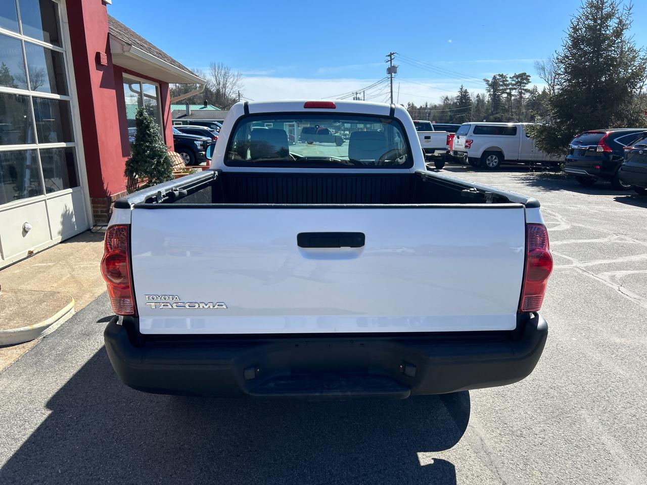 Toyota Tacoma 4WD Reg Cab I4 MT (Natl) 2014