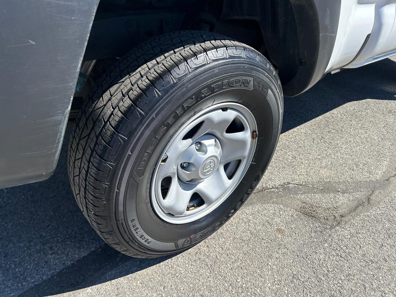 Toyota Tacoma 4WD Reg Cab I4 MT (Natl) 2014