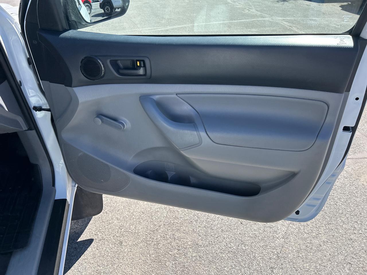 Toyota Tacoma 4WD Reg Cab I4 MT (Natl) 2014