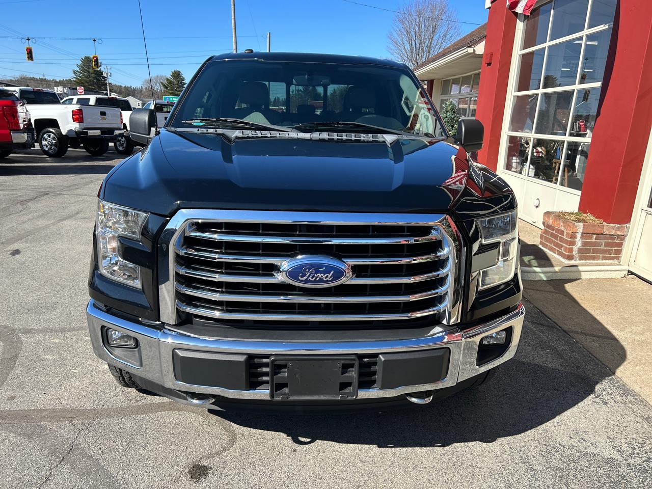 Ford F-150 4WD SuperCab 145" XLT 2016