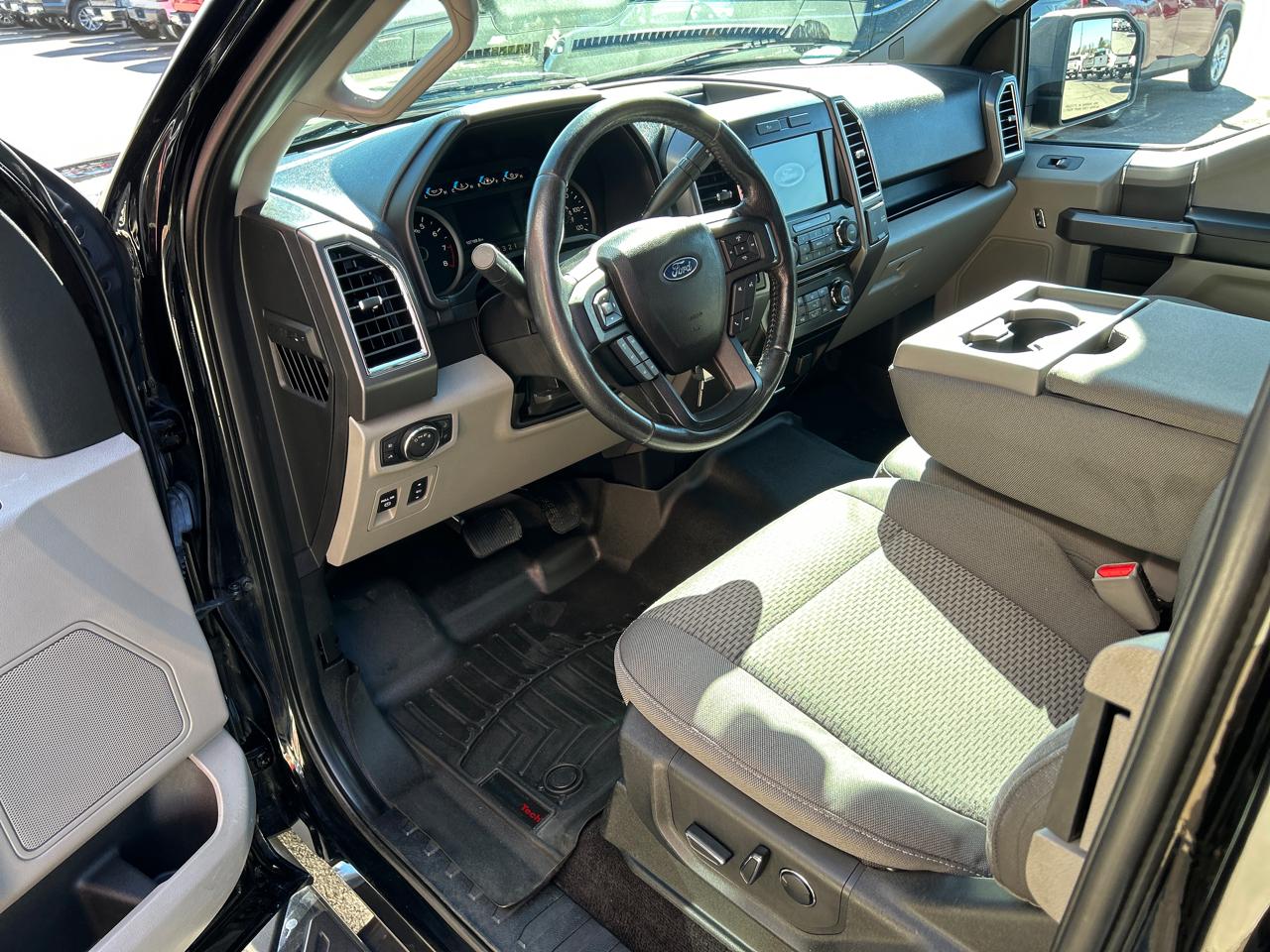 Ford F-150 4WD SuperCab 145" XLT 2016