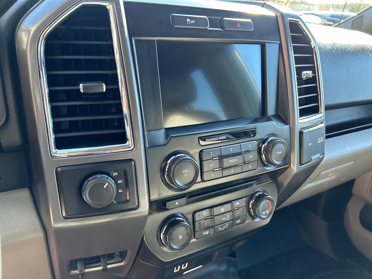 Ford F-150 4WD SuperCab 145" XLT 2016