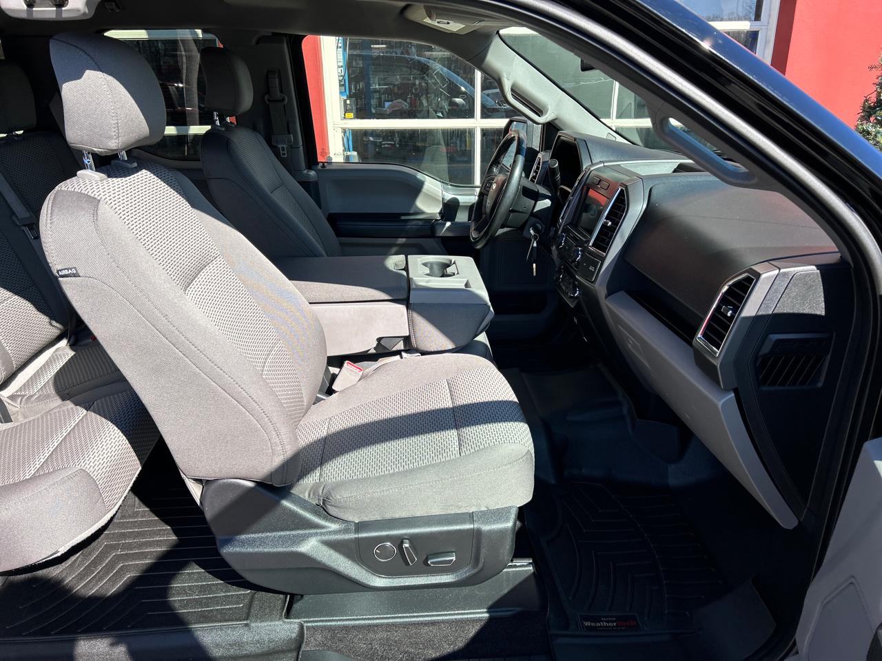 Ford F-150 4WD SuperCab 145" XLT 2016