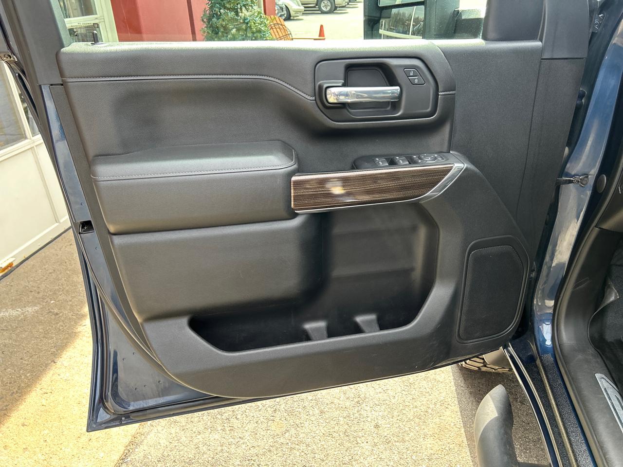 Chevrolet Silverado 2500HD 4WD Crew Cab 159" LT 2022