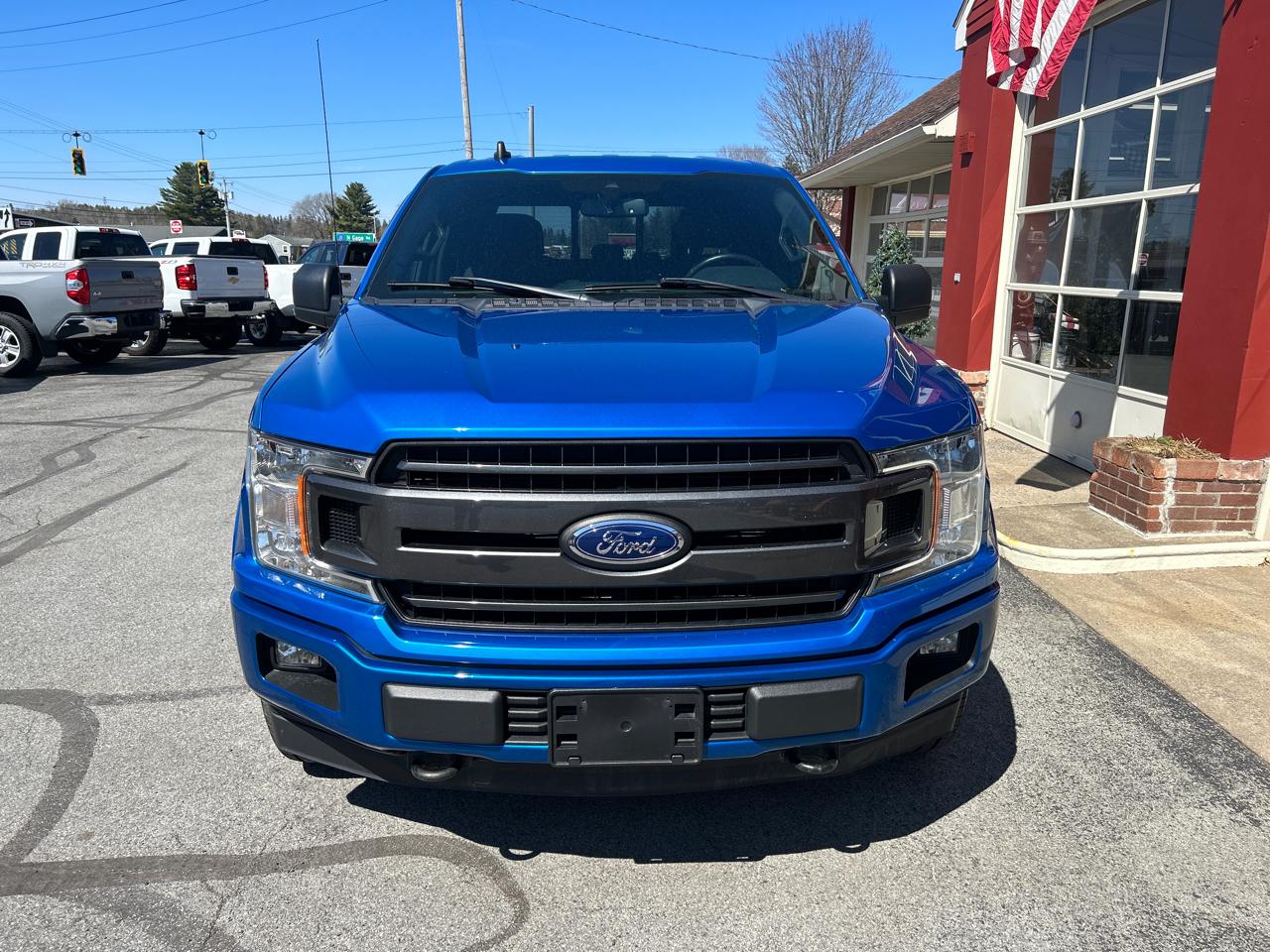 Ford F-150 4WD SuperCab 145" XLT 2019