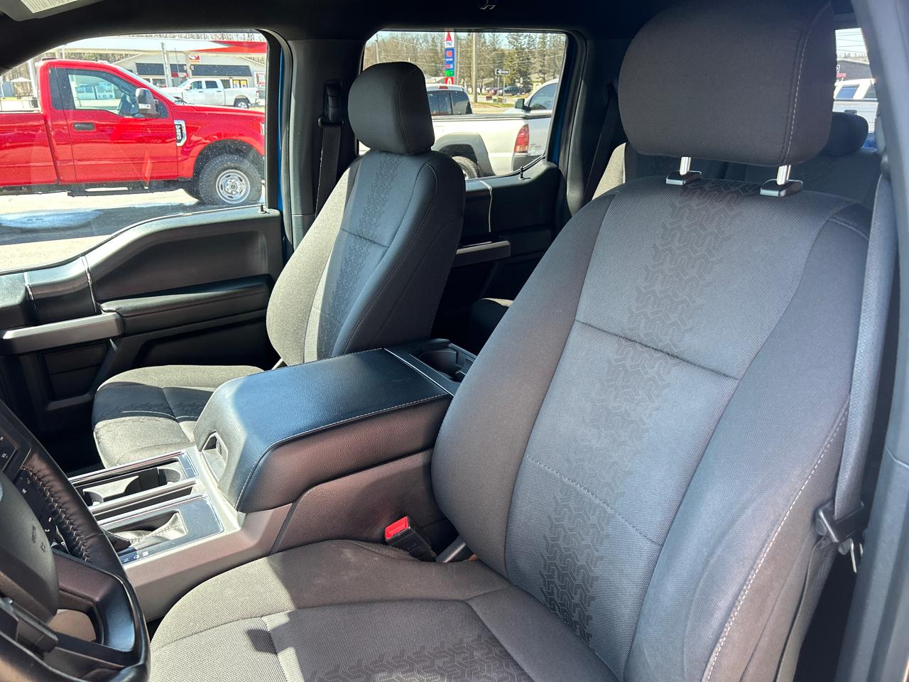 Ford F-150 4WD SuperCab 145" XLT 2019