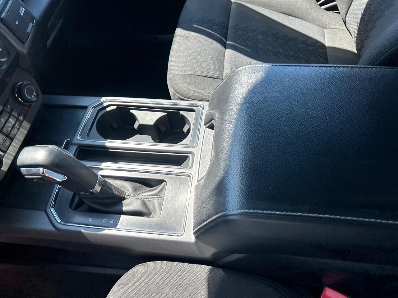 Ford F-150 4WD SuperCab 145" XLT 2019