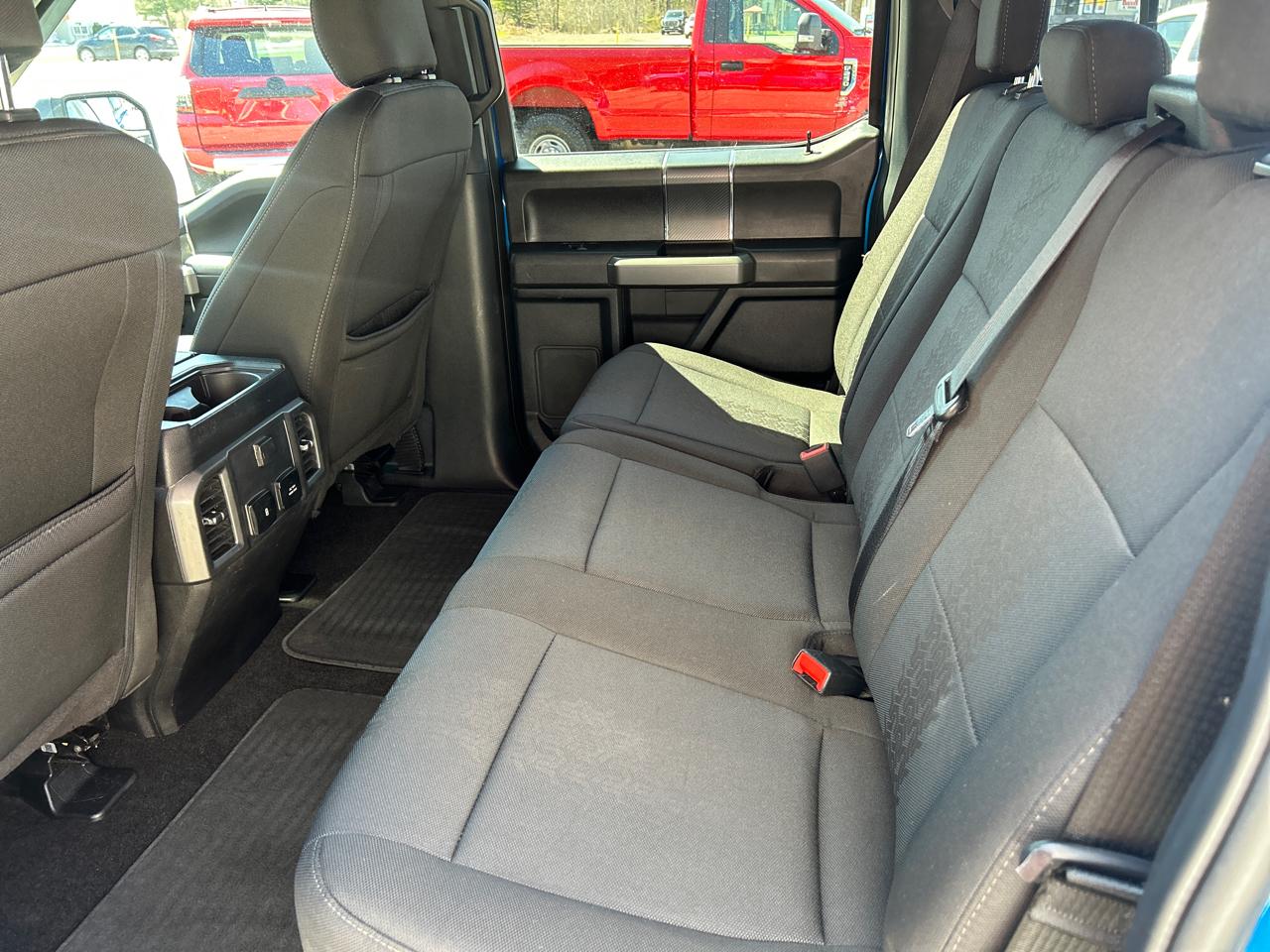 Ford F-150 4WD SuperCab 145" XLT 2019