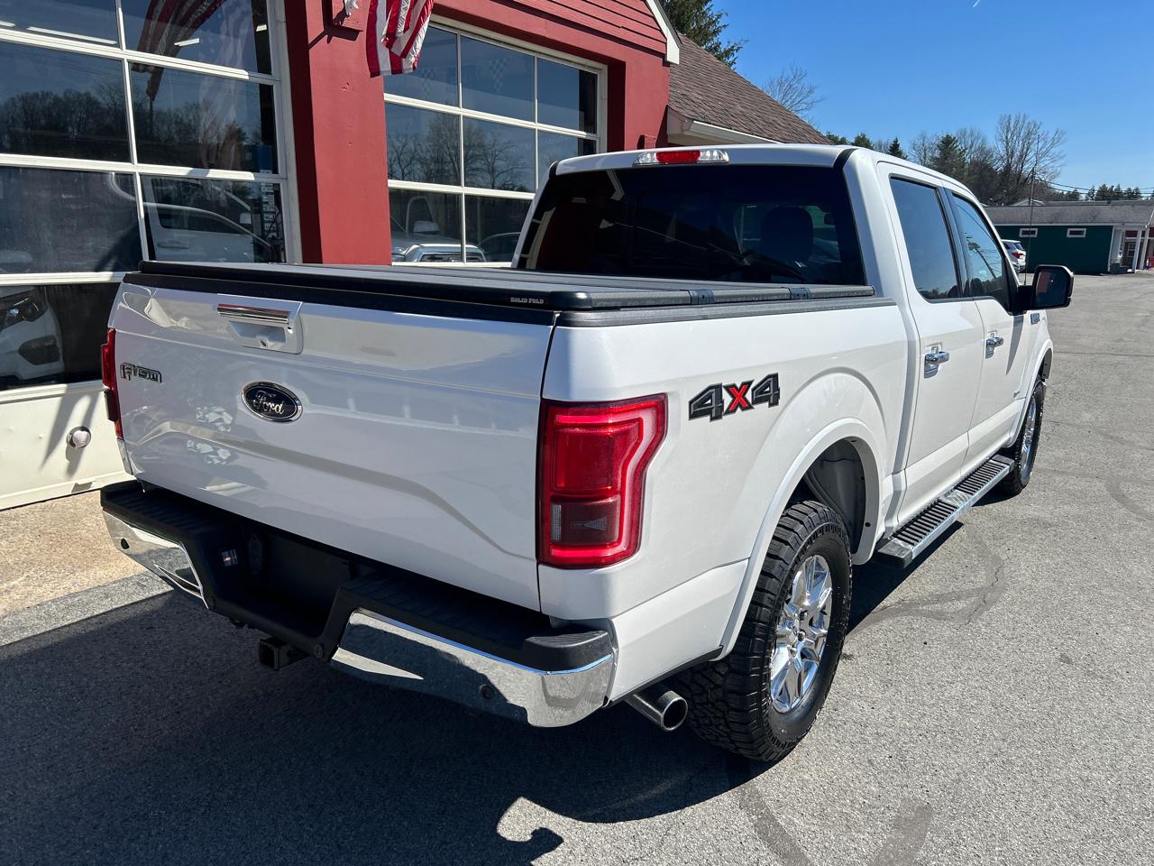 Ford F-150 4WD SuperCrew 145" Lariat 2016