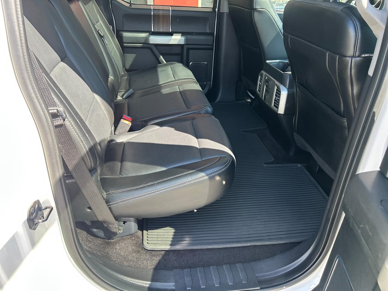 Ford F-150 4WD SuperCrew 145" Lariat 2016