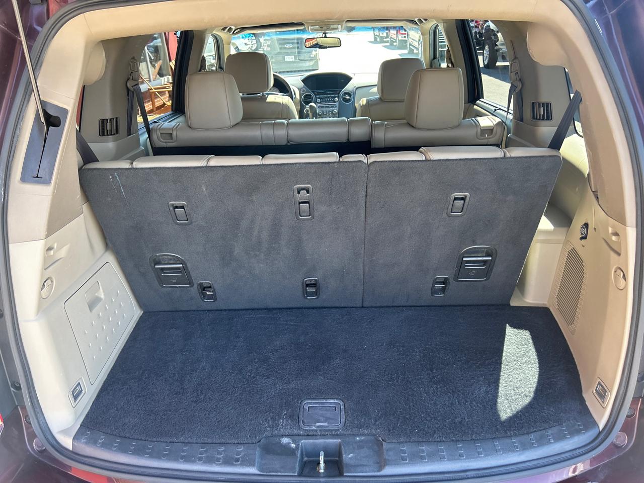 Honda Pilot 4WD 4dr Touring w/RES & Navi 2012