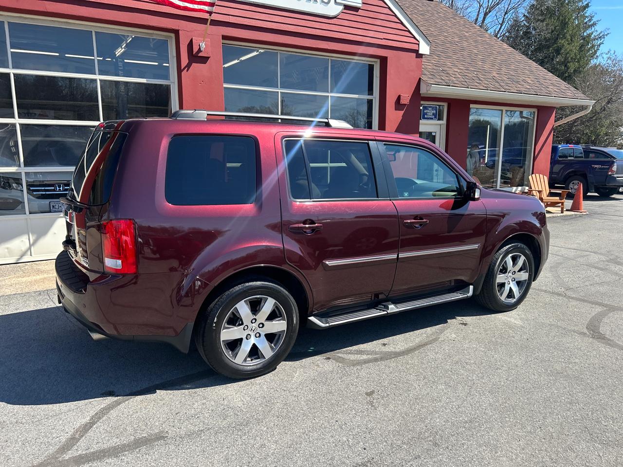 Honda Pilot 4WD 4dr Touring w/RES & Navi 2012