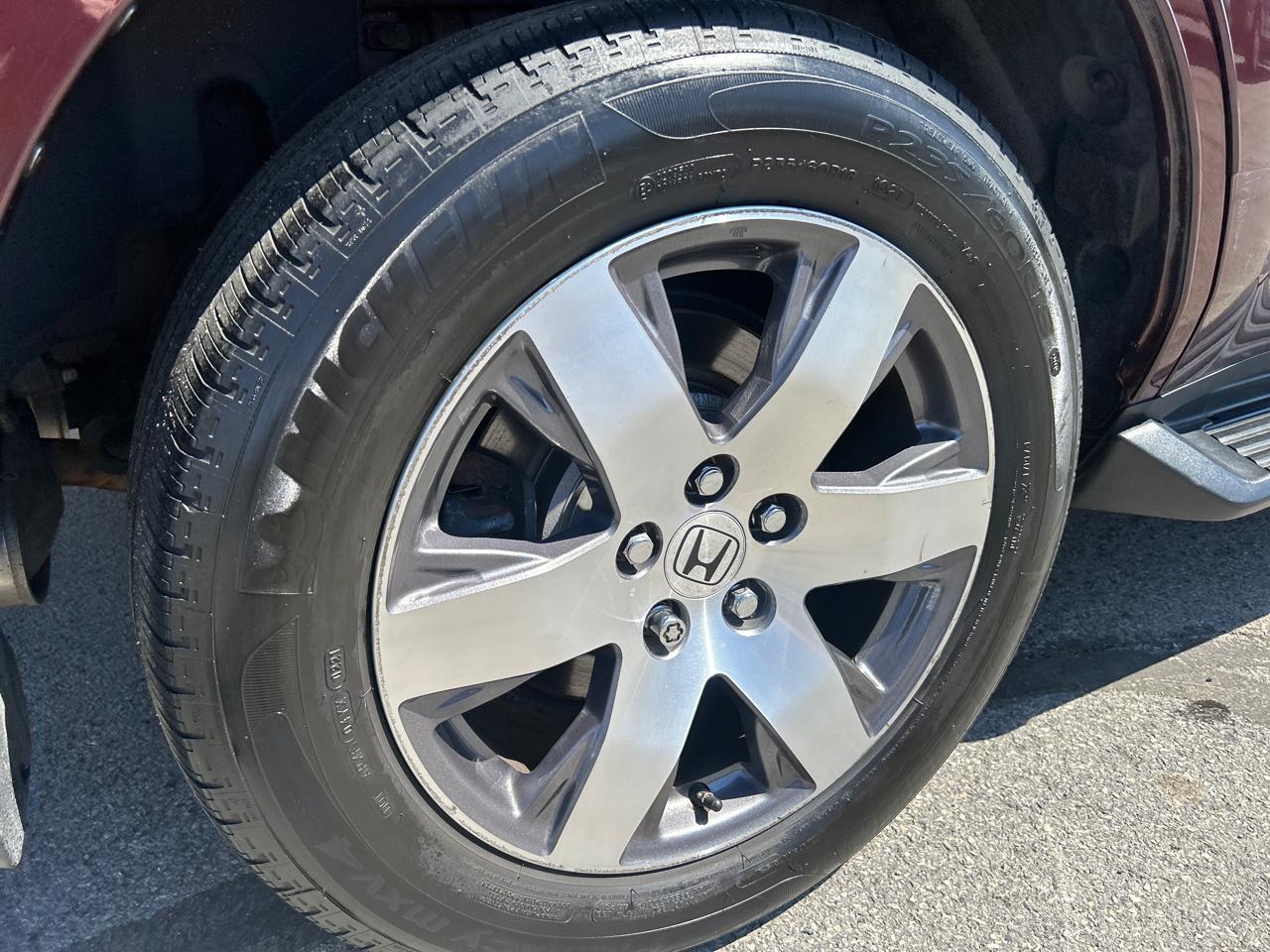 Honda Pilot 4WD 4dr Touring w/RES & Navi 2012