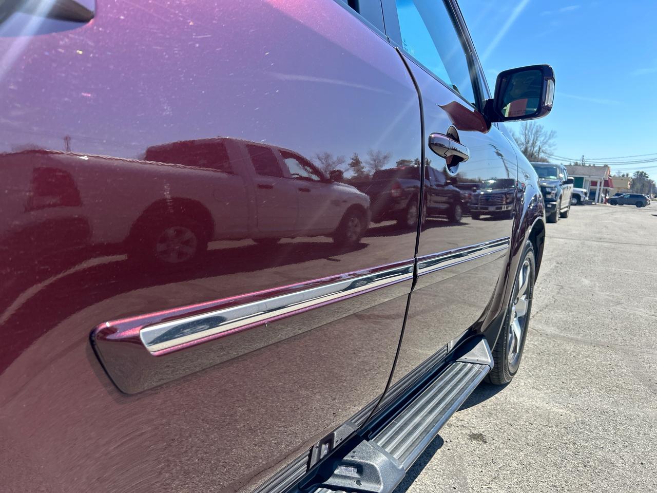 Honda Pilot 4WD 4dr Touring w/RES & Navi 2012