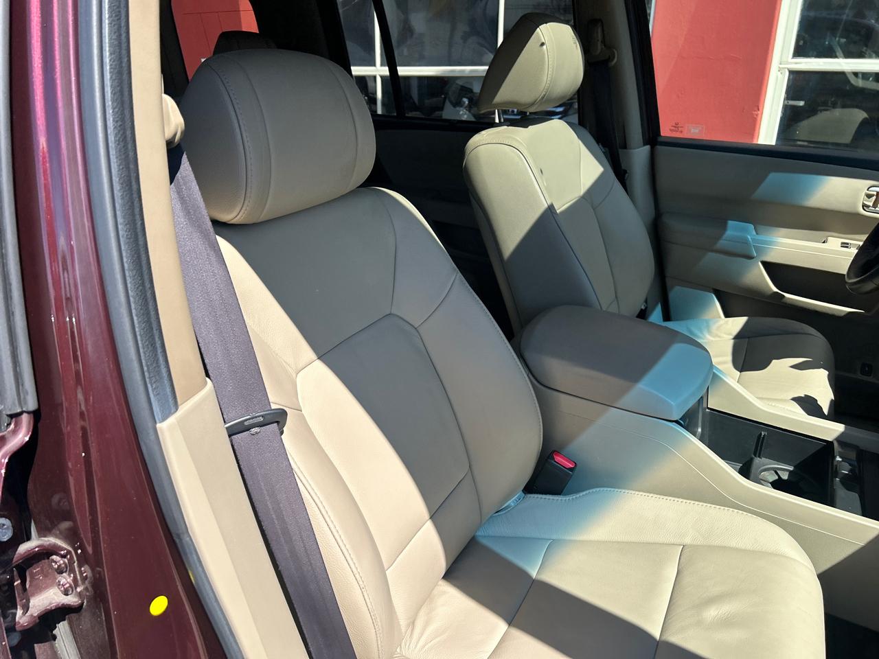 Honda Pilot 4WD 4dr Touring w/RES & Navi 2012