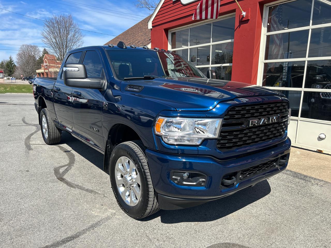 RAM 2500 Big Horn 4x4 Crew Cab 6'4" Box 2023