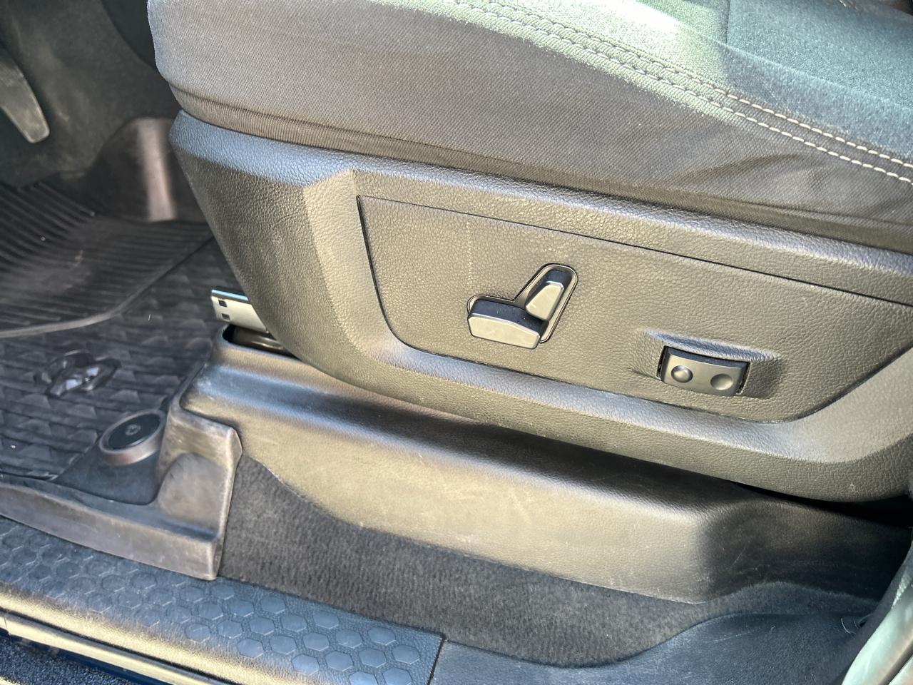 RAM 2500 Big Horn 4x4 Crew Cab 6'4" Box 2023