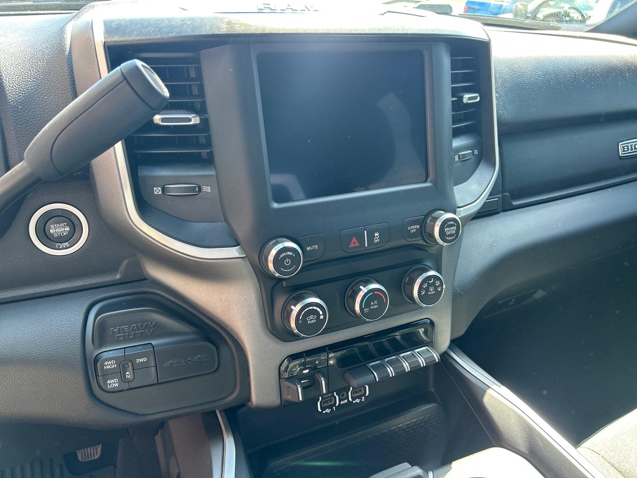 RAM 2500 Big Horn 4x4 Crew Cab 6'4" Box 2023