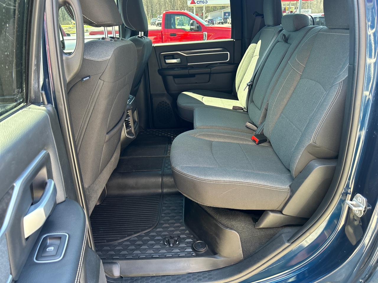 RAM 2500 Big Horn 4x4 Crew Cab 6'4" Box 2023