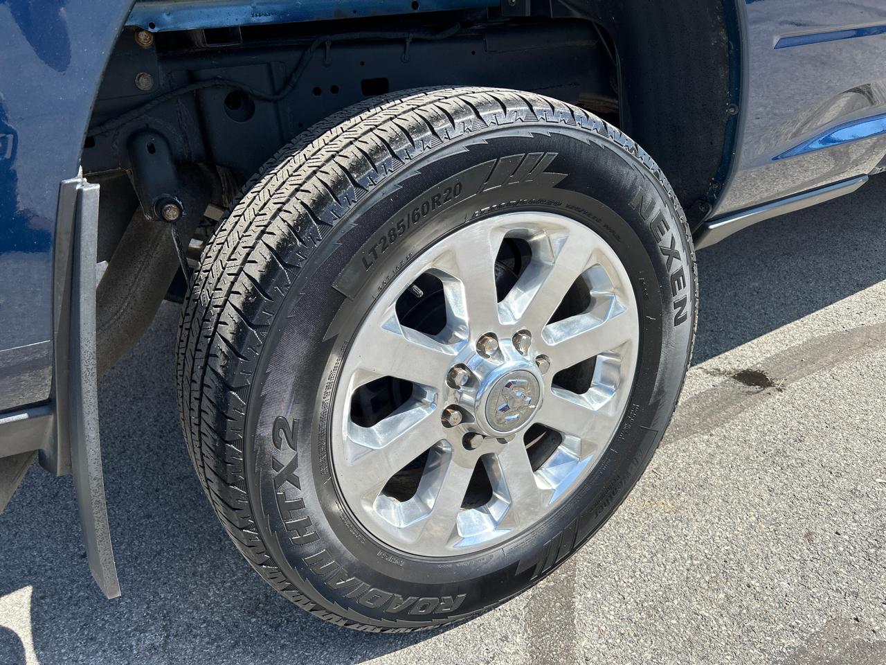 RAM 2500 Big Horn 4x4 Crew Cab 6'4" Box 2023