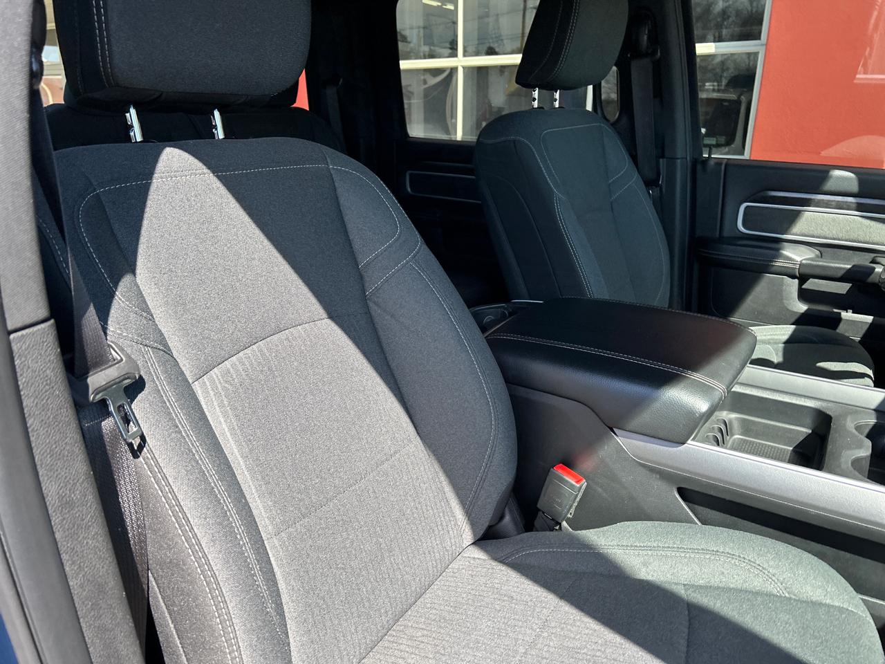 RAM 2500 Big Horn 4x4 Crew Cab 6'4" Box 2023