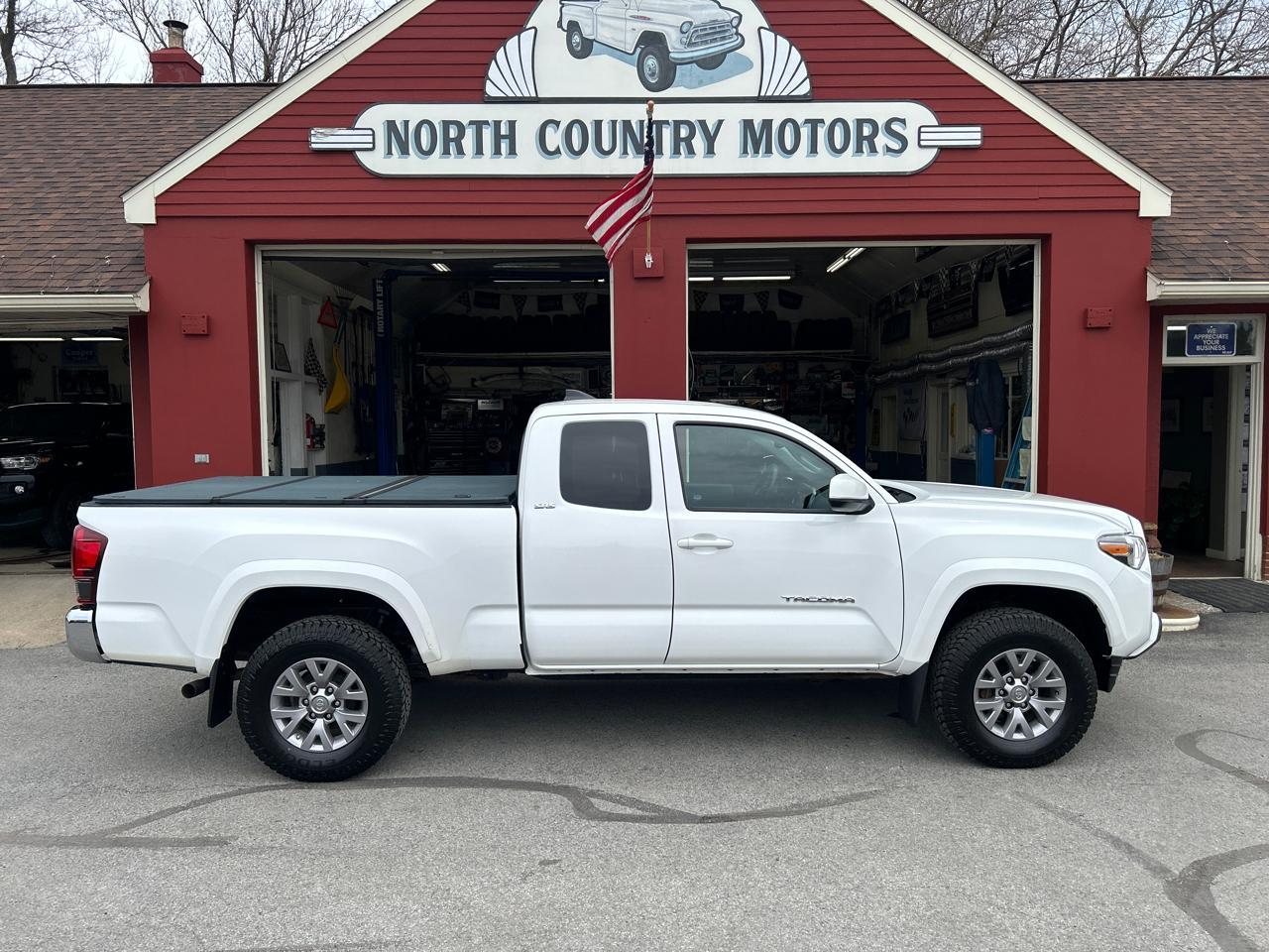 Toyota Tacoma 4WD SR5 Access Cab 6' Bed V6 AT (Natl) 2019