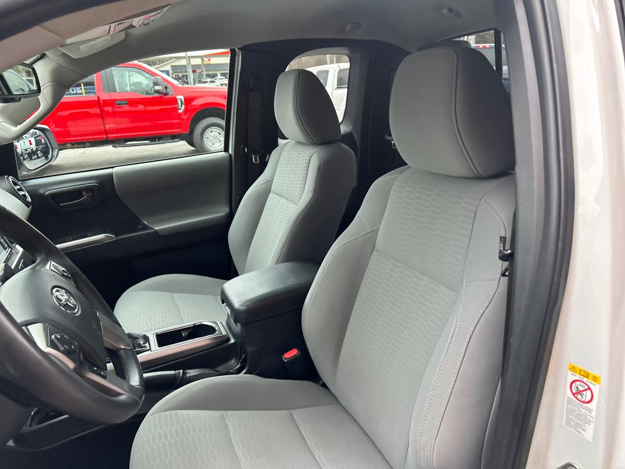 Toyota Tacoma 4WD SR5 Access Cab 6' Bed V6 AT (Natl) 2019