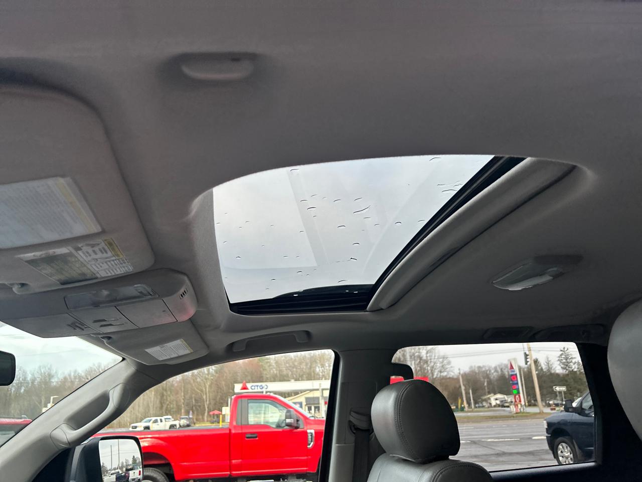 Toyota Sequoia 4WD 5.7L SR5 (Natl) 2015