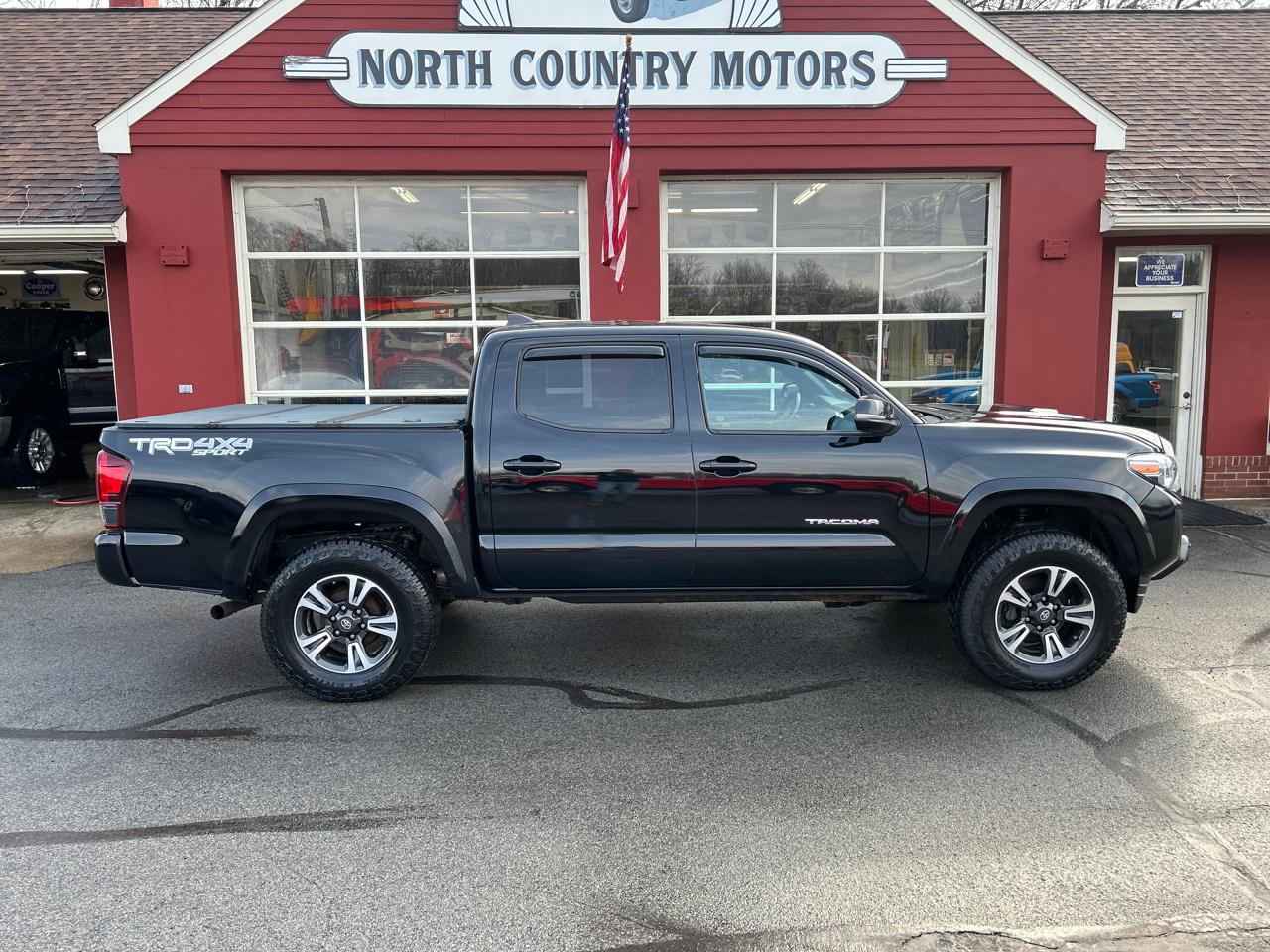 Toyota Tacoma 4WD Double Cab V6 AT TRD Sport (Natl) 2018