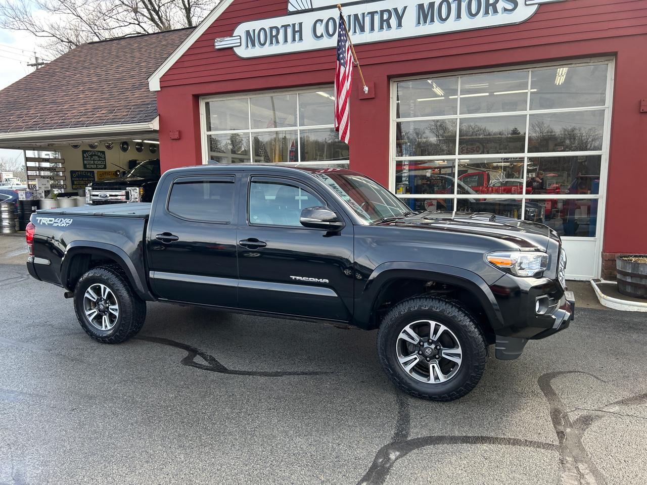 Toyota Tacoma 4WD Double Cab V6 AT TRD Sport (Natl) 2018