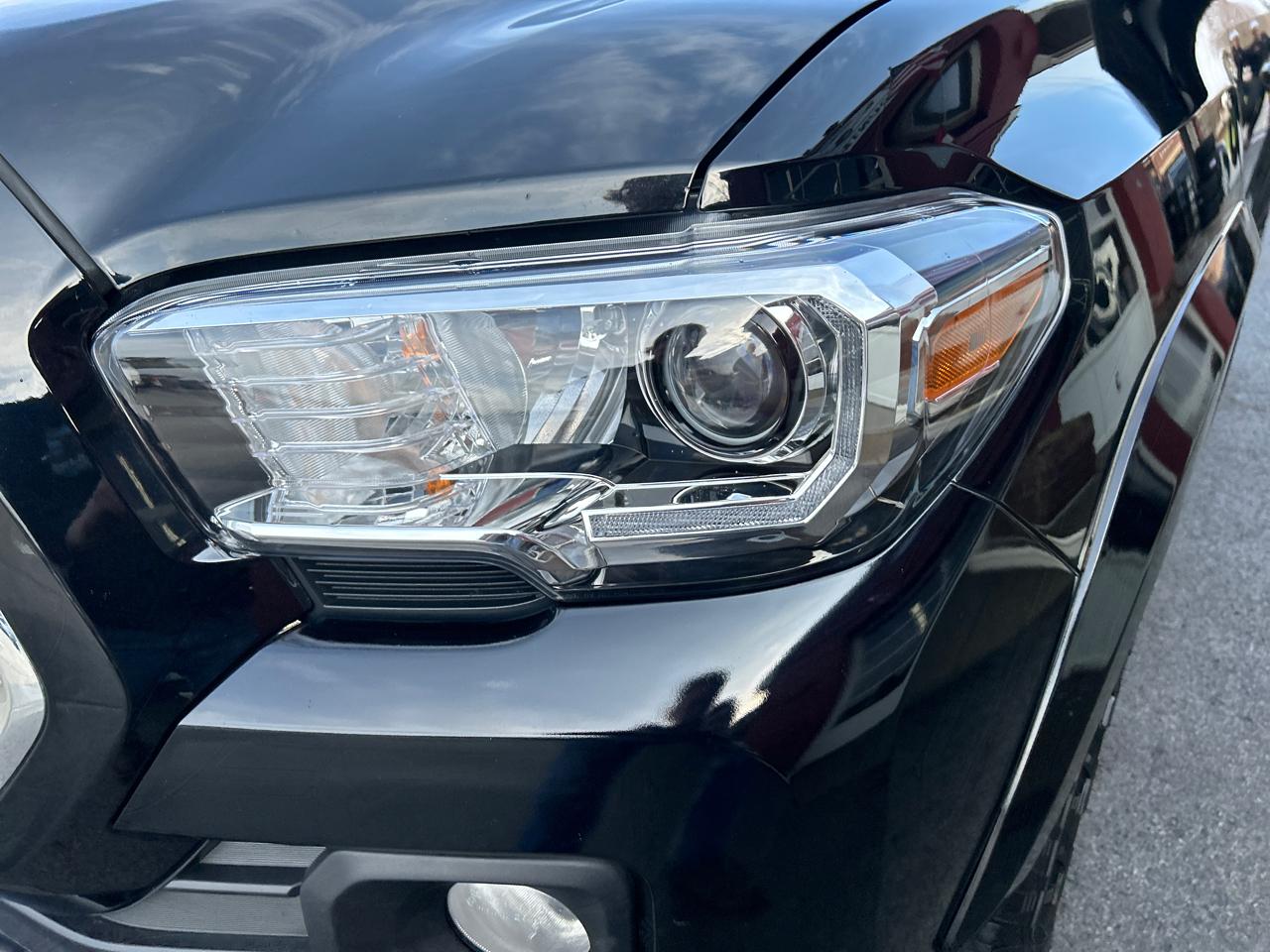 Toyota Tacoma 4WD Double Cab V6 AT TRD Sport (Natl) 2018