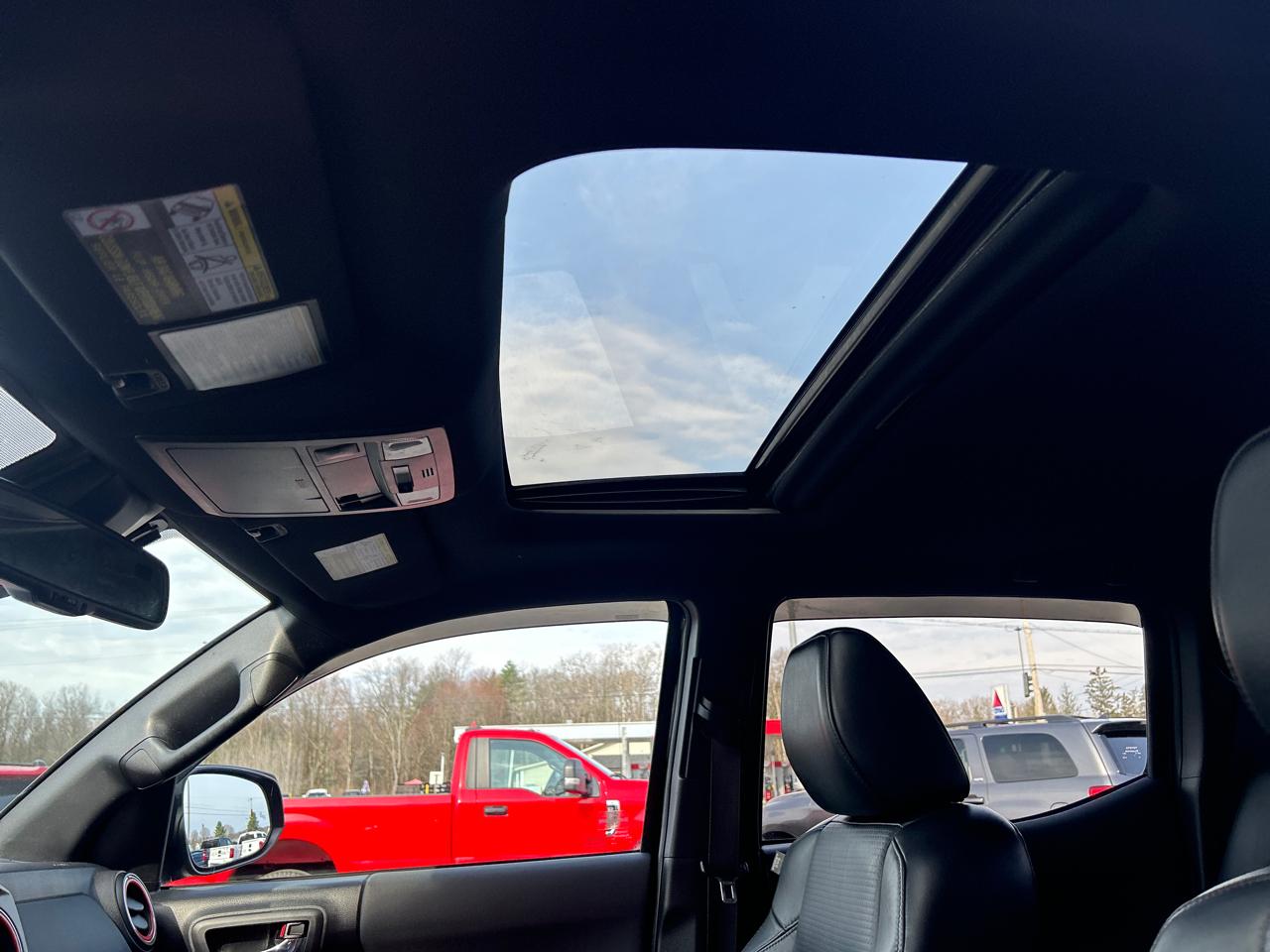 Toyota Tacoma 4WD Double Cab V6 AT TRD Sport (Natl) 2018