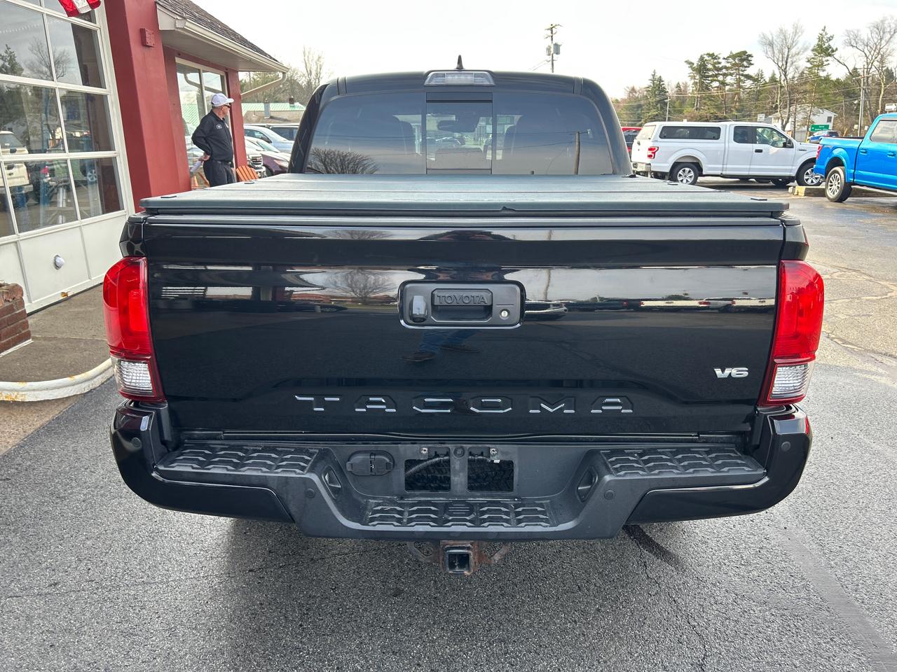Toyota Tacoma 4WD Double Cab V6 AT TRD Sport (Natl) 2018