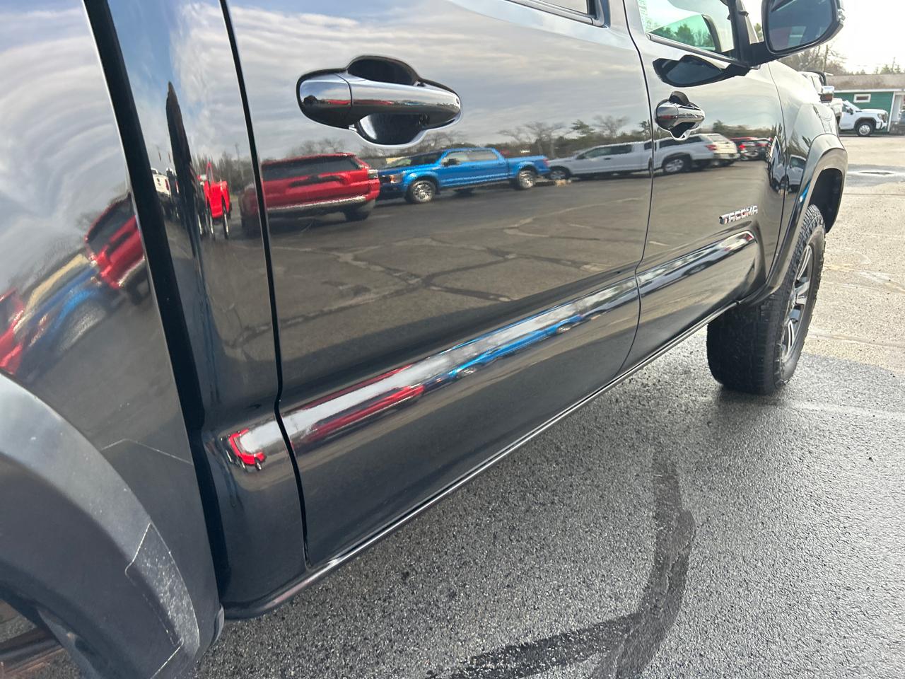 Toyota Tacoma 4WD Double Cab V6 AT TRD Sport (Natl) 2018