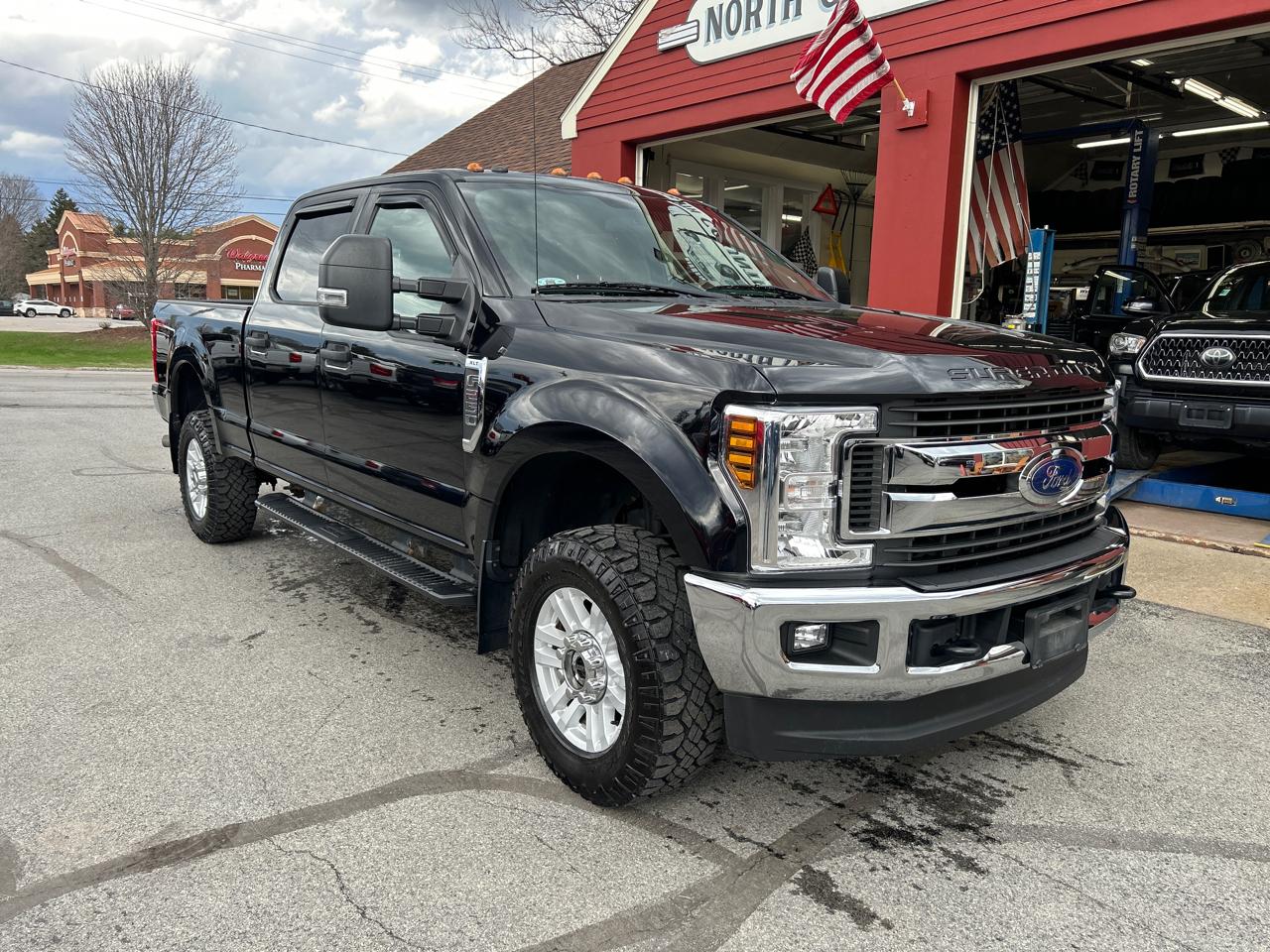 Ford Super Duty F-250 SRW XLT 4WD Crew Cab 6.75' Box 2019