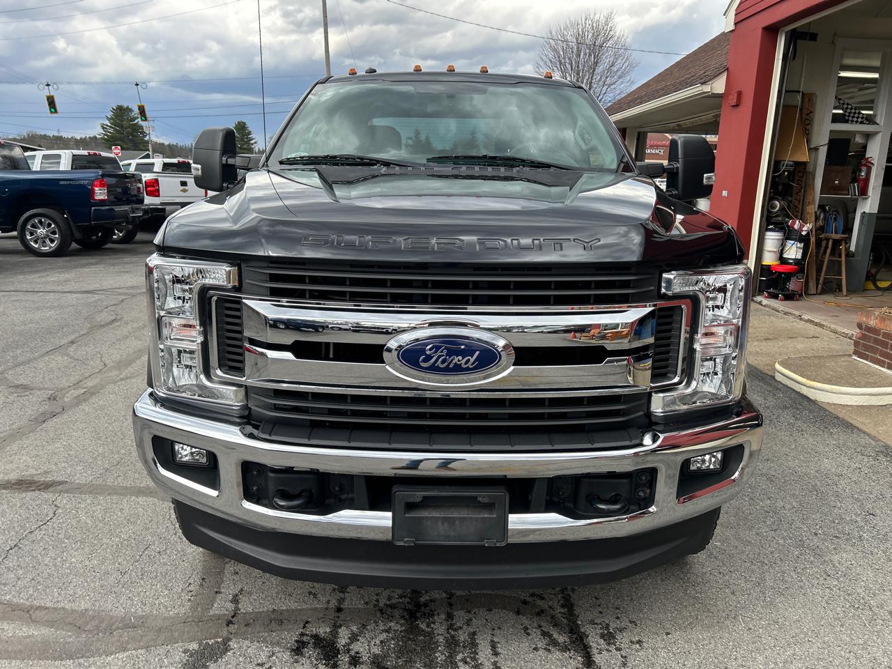 Ford Super Duty F-250 SRW XLT 4WD Crew Cab 6.75' Box 2019