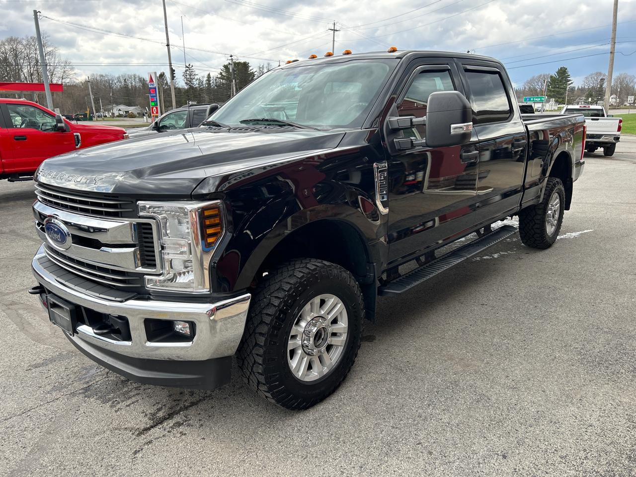 Ford Super Duty F-250 SRW XLT 4WD Crew Cab 6.75' Box 2019