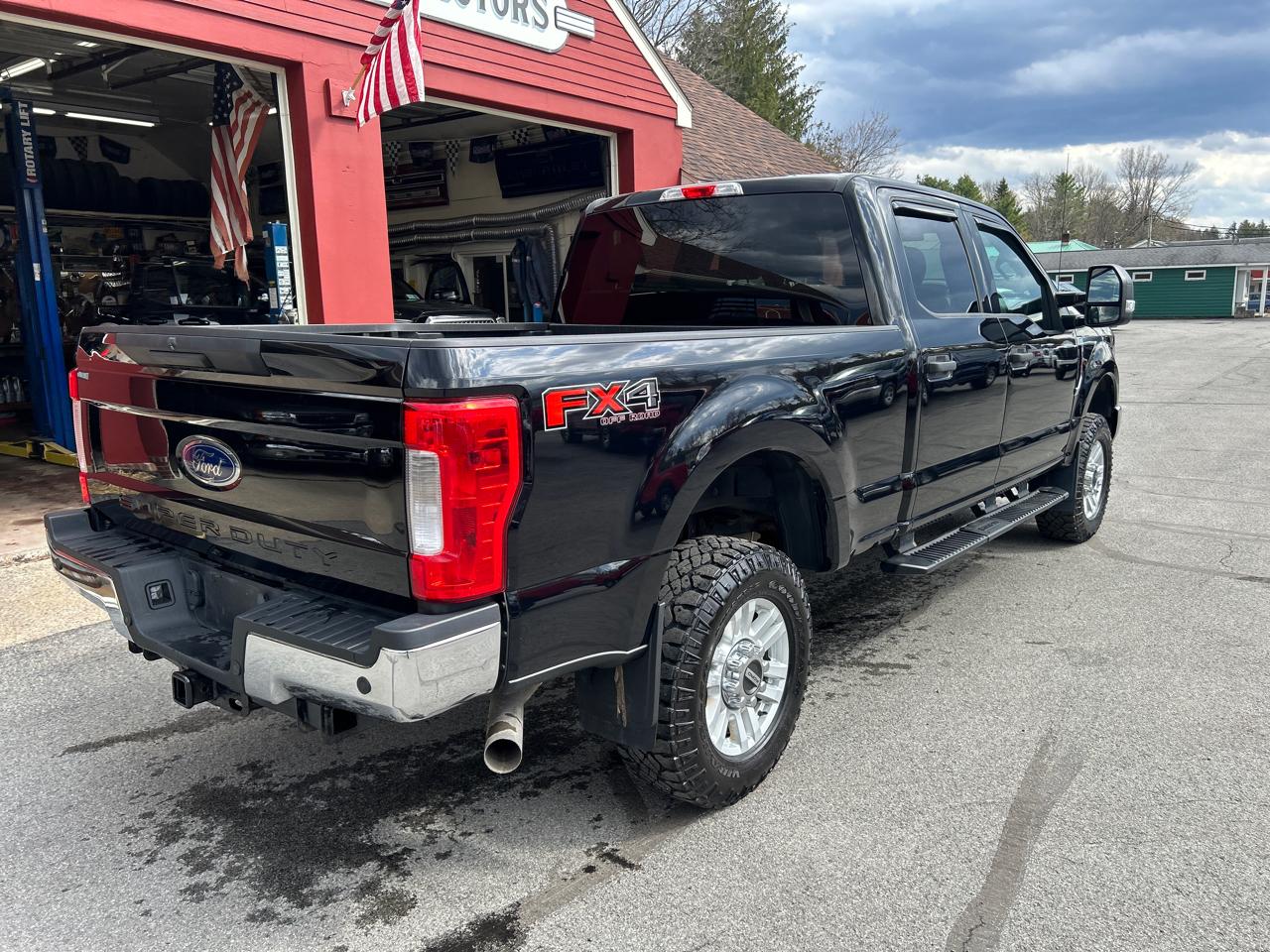 Ford Super Duty F-250 SRW XLT 4WD Crew Cab 6.75' Box 2019